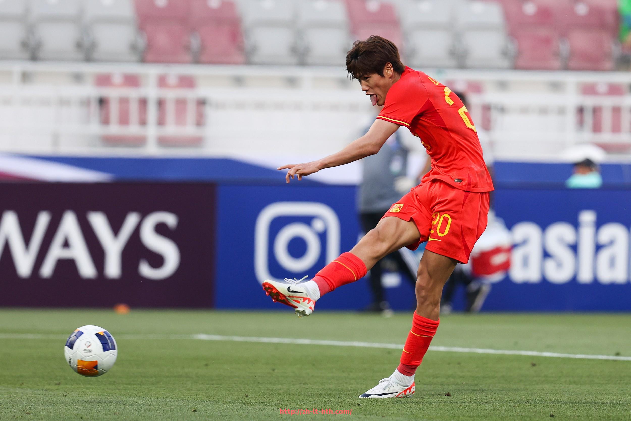 华体会hth登录入口-西甲足球联赛徽标详细解析：历史演变与设计理念